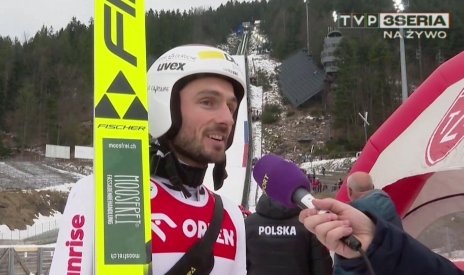 Adrian Lozio tweet media