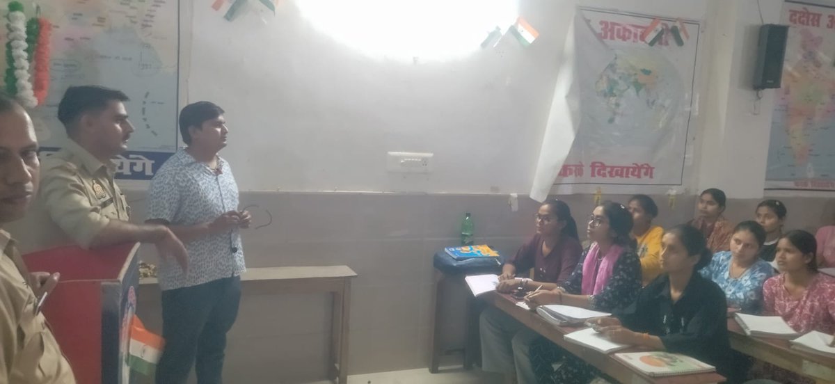 Adv kRishna SiNgh 30K 🥇 tweet media