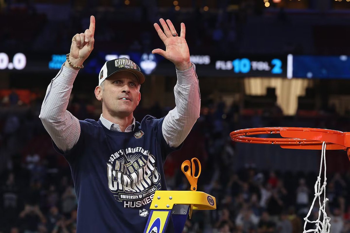 Moneyplayzz tweet media