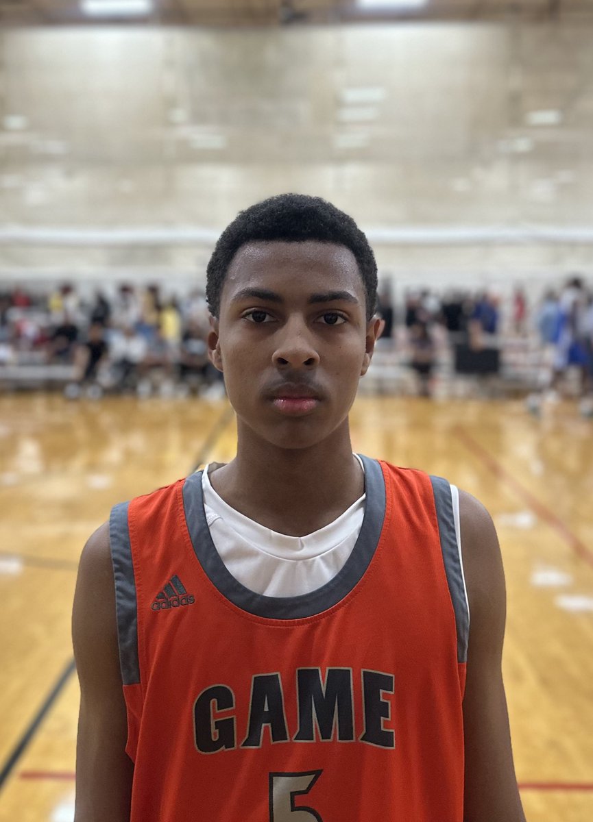 hoopseen's tweet image. Game Elite 2029 3SSB pulls out a 45–42 win over Redline UA Rise. King Araujo had 17 points, including a late basket to seal the game. Alvin Pettway added 11 and was solid on the glass, creating multiple second-chance opportunities for Game Elite. #MainEvent 
@K55araujo