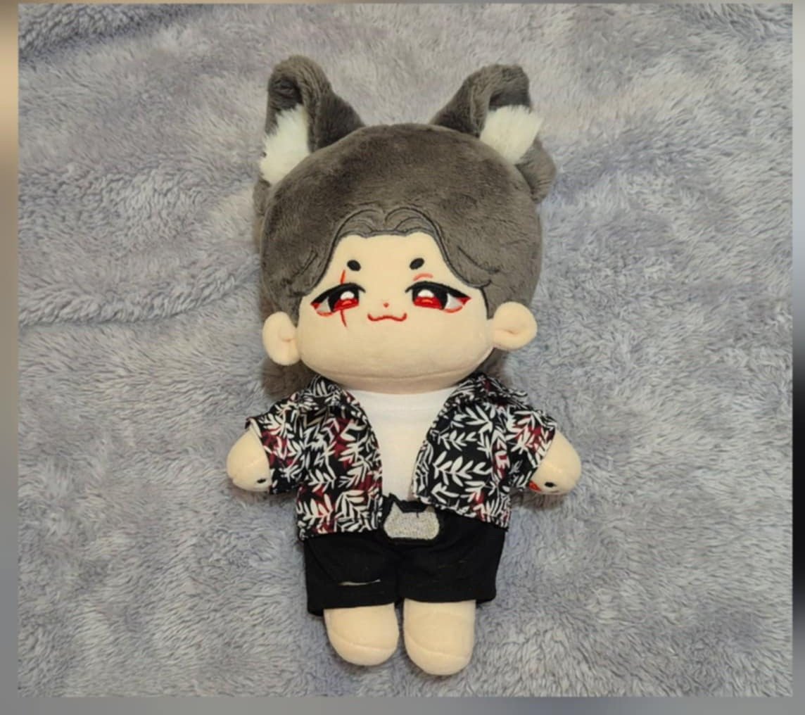 j9extra's tweet photo. wts lfb bts doll ph 

yoongi suga agust d doll 20 cm (haegeum) 
w/ clothes 

(bought for 1650) 
selling 1500

- dp 30%
- need funds

location : qc
mop: gcash/gotyme
mod: j&amp;t https://t.co/JBO9hVtv5X