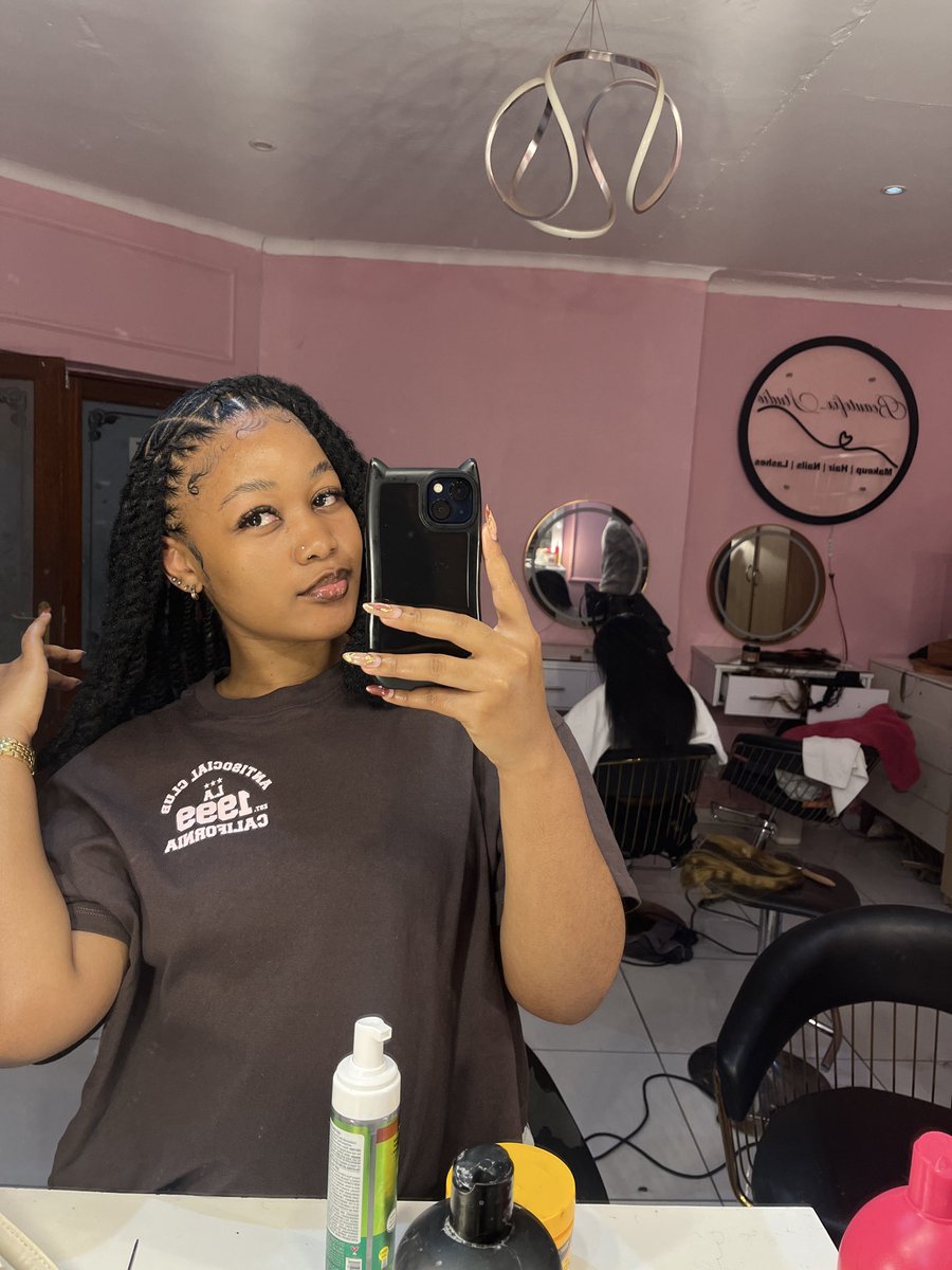 Chenell 🧚‍♀️ tweet media