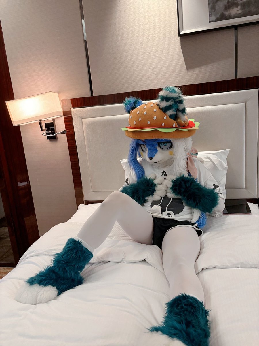 表面平静，内心慌得一批