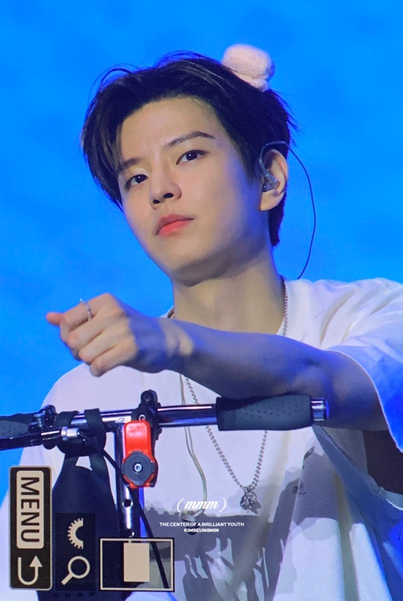 moment_922's tweet photo. 260404 
#승민 #Seungmin #스트레이키즈 #straykids https://t.co/x6MsvX0brV