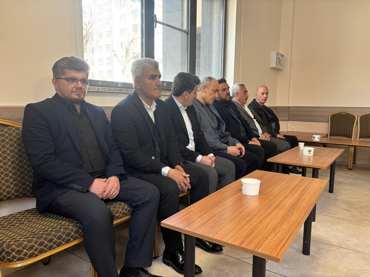 mehmetyilmazmy_'s tweet photo. Dava Arkadaşlarımız;

Diş Doktoru İbrahim Halil HAMUT’ un Annesi Nurten HAMUT’ un Vefatından Dolayı Taziyesine Katılarak, Başsağlığı Diledi.

Merhumenin Mekanı Cennet Olsun.🤲 https://t.co/foMQMpjEfL
