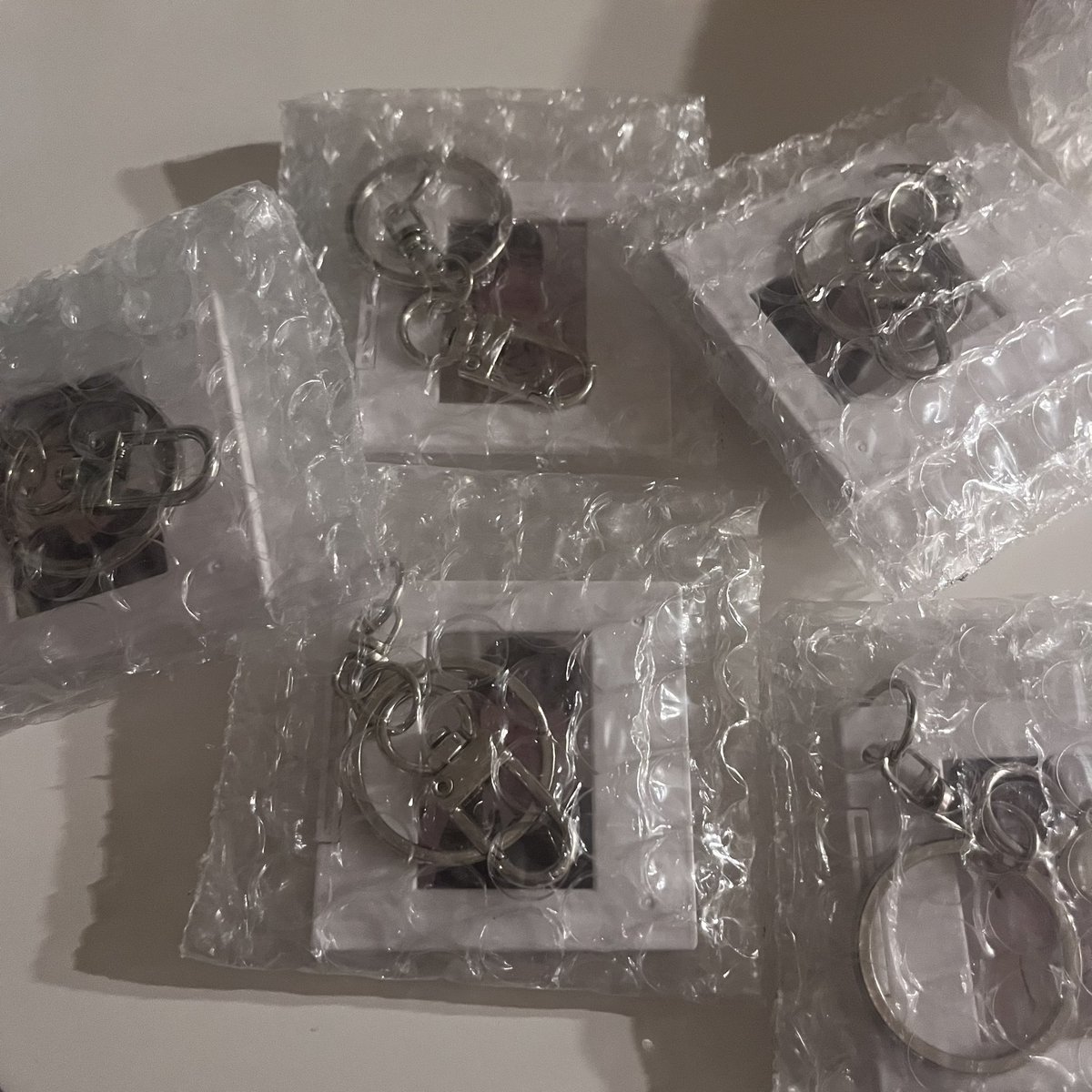 _lmnxo_'s tweet photo. bts 交換 特典 weverse アーリーバード
アクリル キーホルダー トレカ

譲:ジン ナムジュン ホソク テヒョン

求:ジミン

お気軽にお声掛けくださいm(_ _)m https://t.co/1RWdO9GYP7