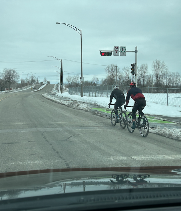 BuzzDrop tweet media