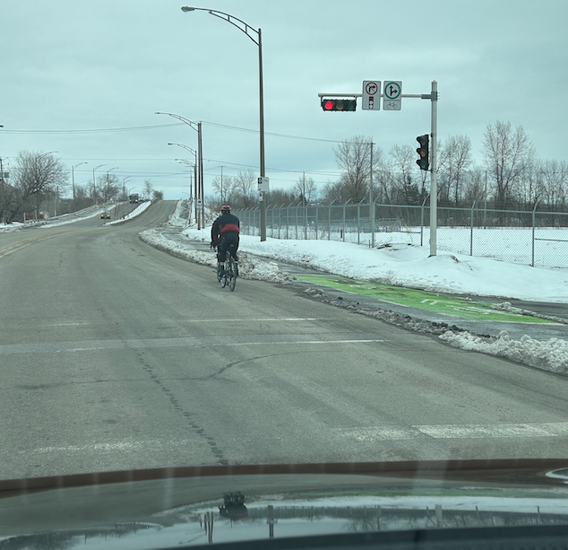 BuzzDrop tweet media