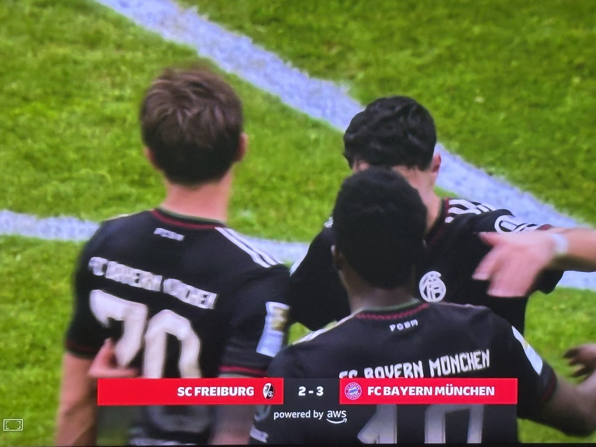 𝘽𝙚𝙣𝙟𝙞𝙁𝘾𝘽 ¹⁷ tweet media