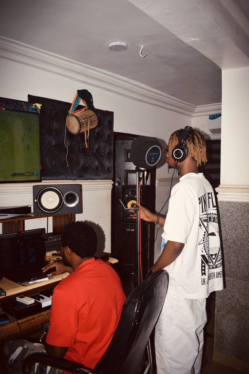 R2KIZZ🕷️ tweet media