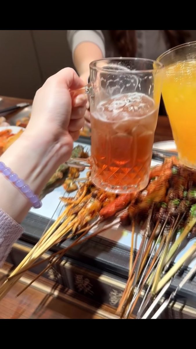 No matter how long you don't see each other, there will be endless words.