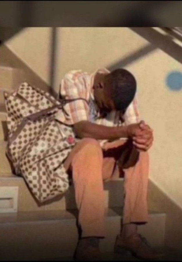 Hilarysneh tweet media