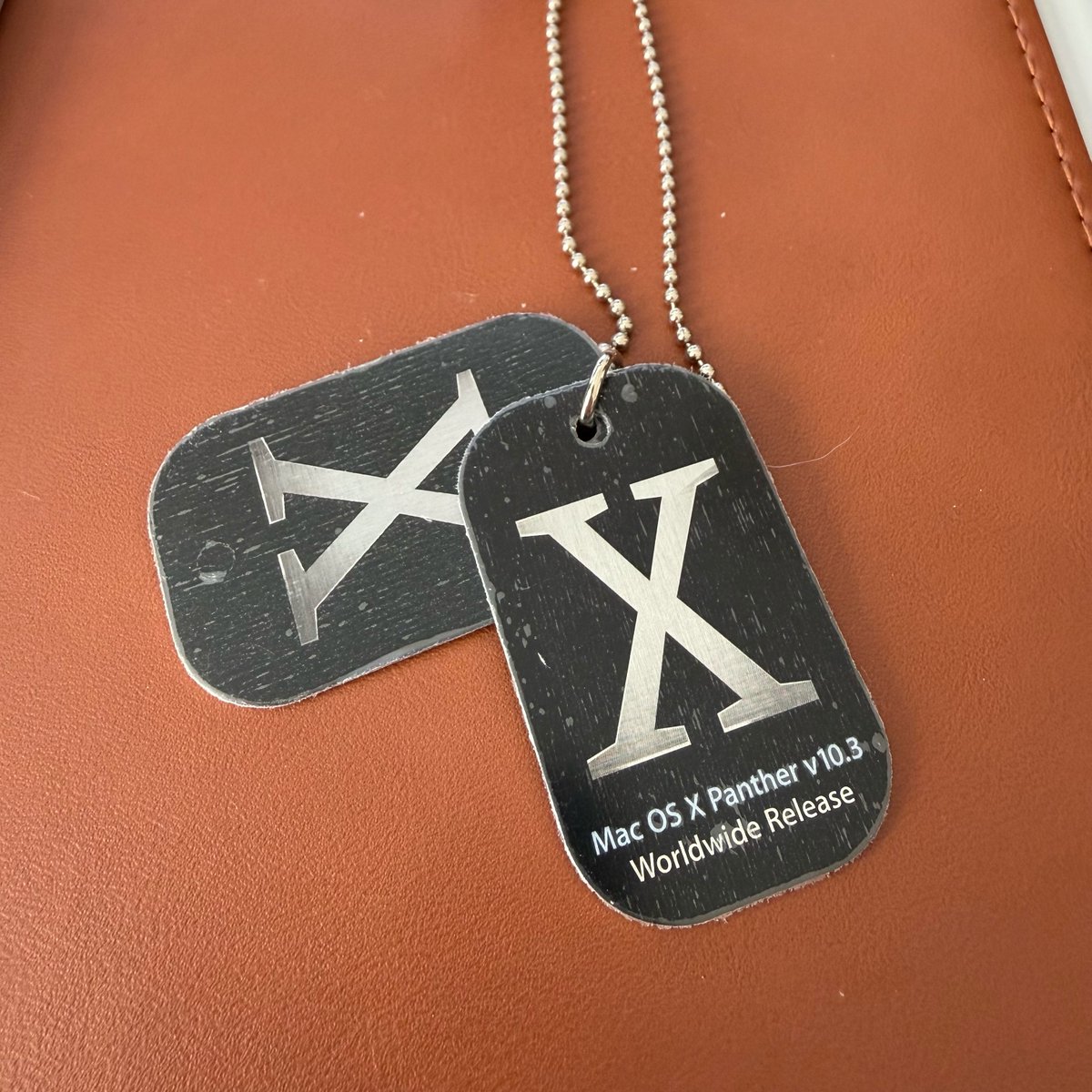 Basic Apple Guy tweet media