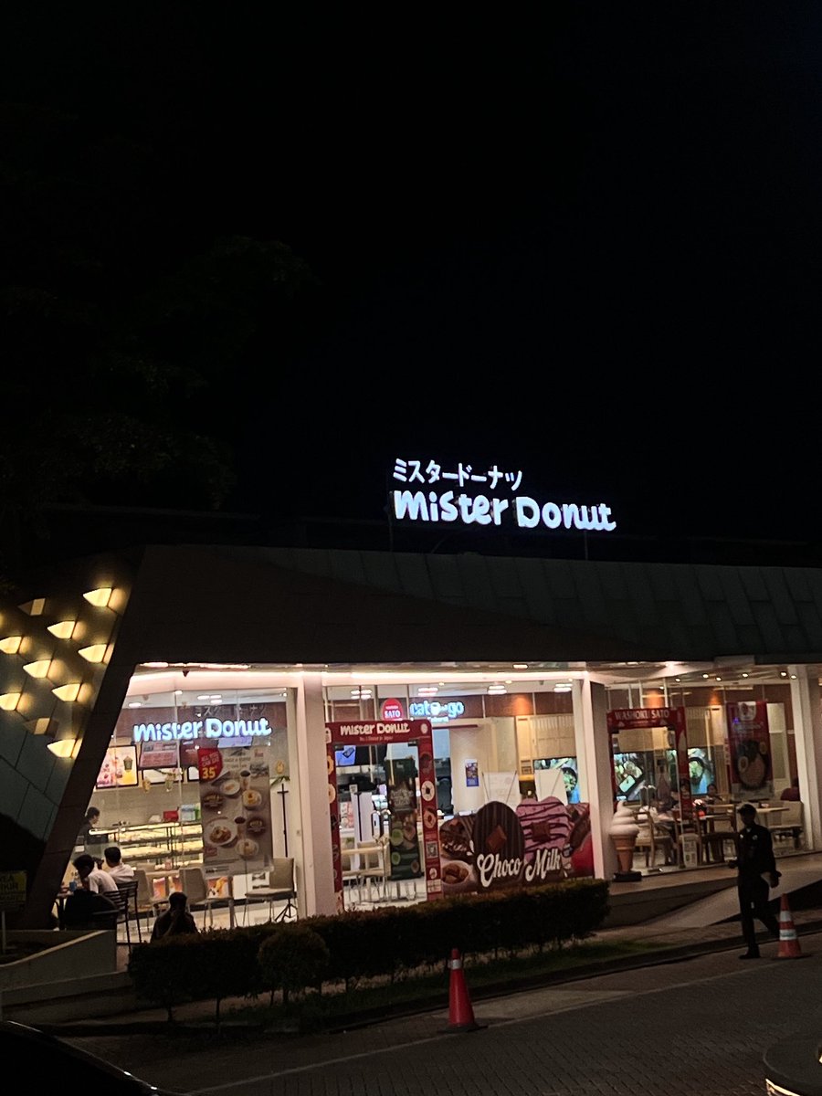 Fish&Fangs tweet media