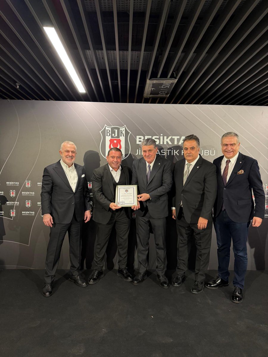 Alen Markaryan tweet media