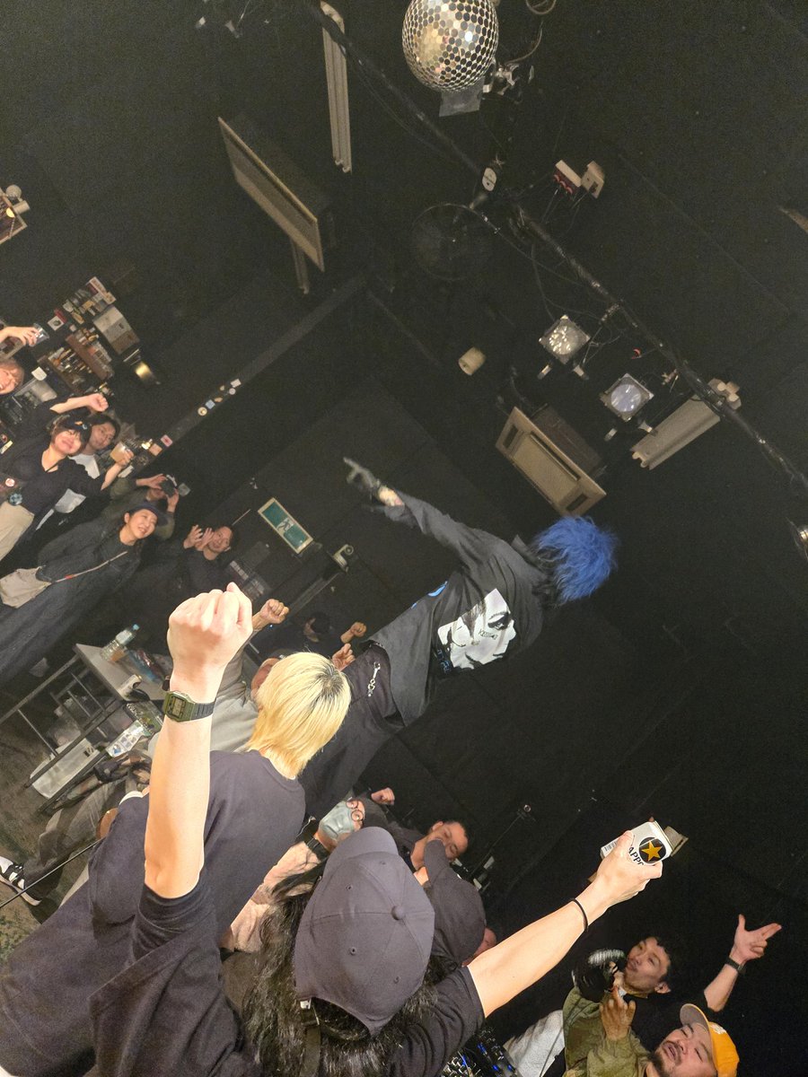 KISSSSAKI 1st Full Album 
"TOKYO SHOXX" Release Tour

ありがとうございました😀

対バンの皆さん、見に来てくれたお客さん、SONIC のスタッフの皆さん、声かけてくれた後藤くん、ありがとうございました。

スゴい楽しかった〜😀

#KISSSSAKI
#HiGi