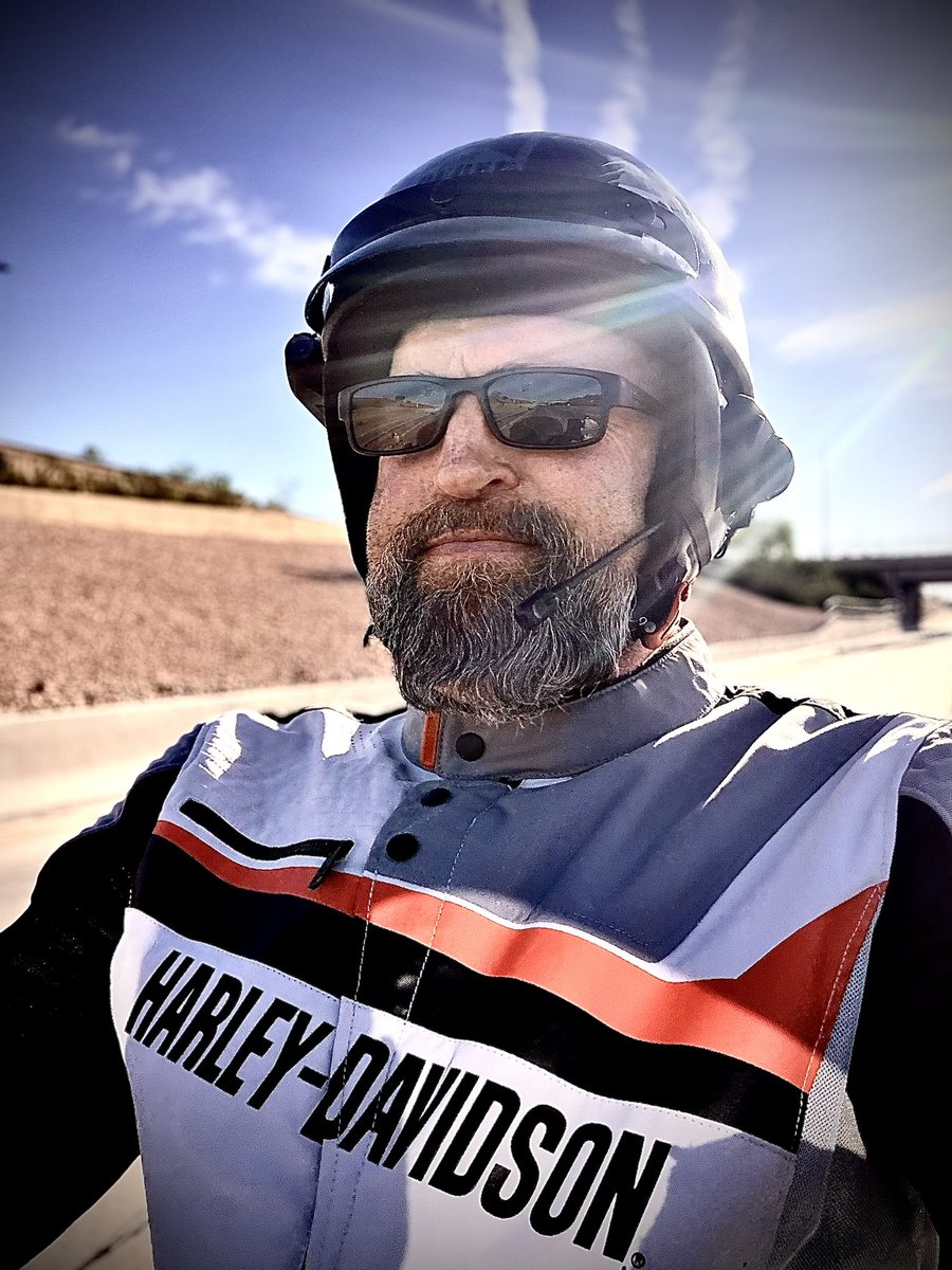 TeamAmericaTac's tweet photo. Nice ride into work for my Friday, empowering protection through training others to quickly and effectively stop the threat at United Defense Tactical Scottsdale, AZ https://t.co/XgCzJ15kuk