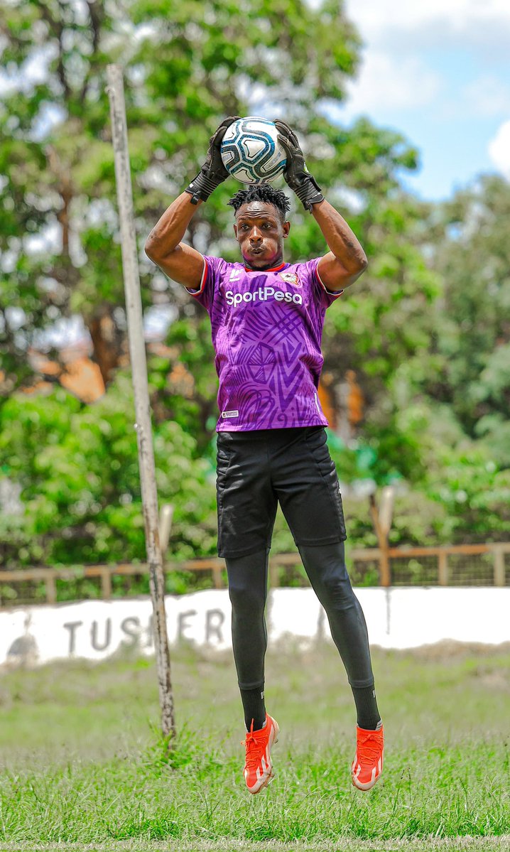 Shabanafckenya's tweet image. #Focus⚽🔥

Kila kitu kimekamilika, tupo tayari kwa mchezo wa kesho.

#SportPesaNaShabana