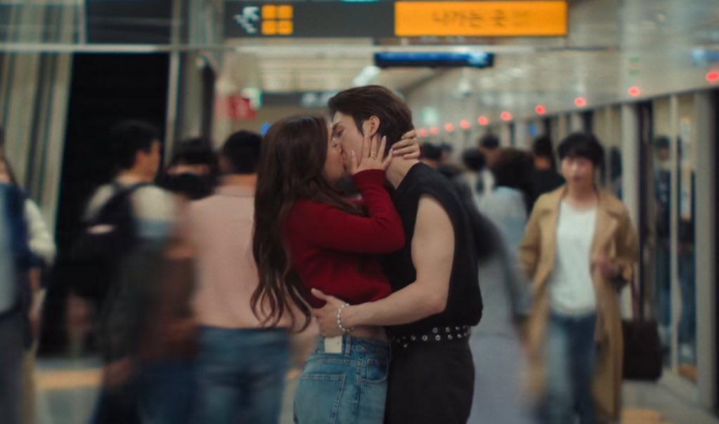 xo kitty 3 OUT tweet media