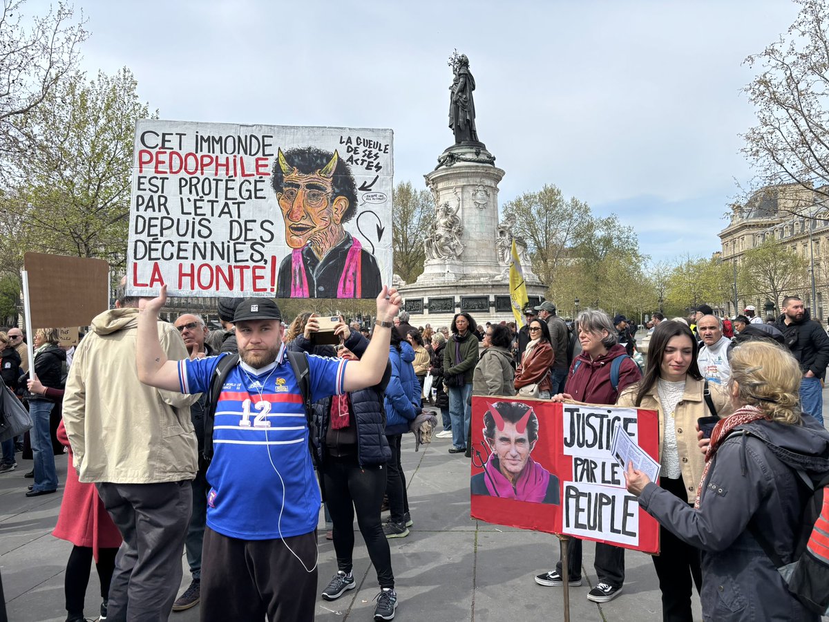 Phœnix 🎇 tweet media