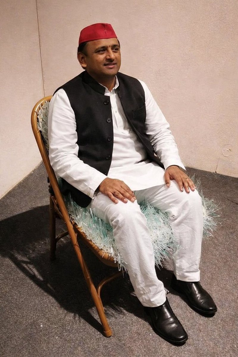 निधि शर्मा tweet media