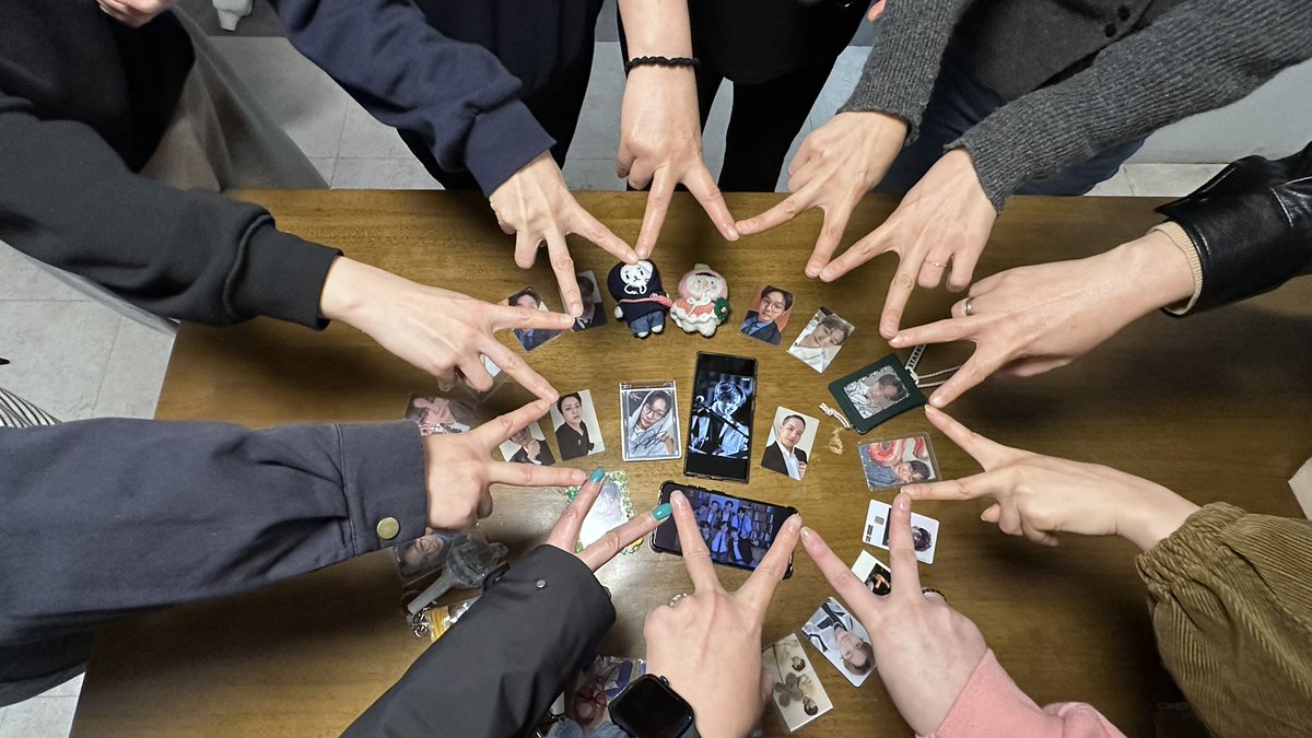 BtoBoFLegend's tweet photo. 사랑하는 내 덕메들💙 평멜합시다!!!
20260404🍀
#멜로디 #비투비 #멜로디컴퍼니 https://t.co/nm6kNY9EJU