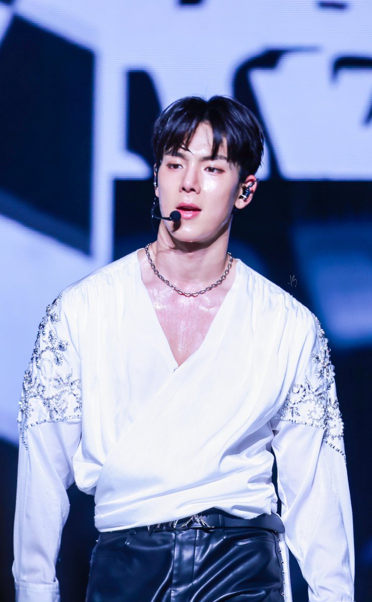 ํ์ด์
tweet media