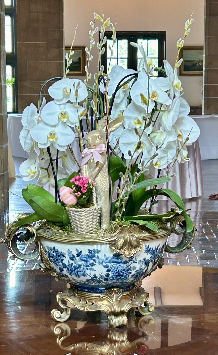 fleur_de_CCD's tweet photo. Here is a special behind the scenes peak at CCD florist Denise Dalecke’s Easter preparations.  
Enjoy your Easter everyone!! https://t.co/7FlsjLuP82