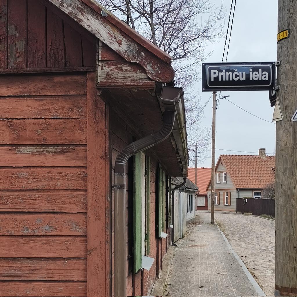 indra ķempe tweet media