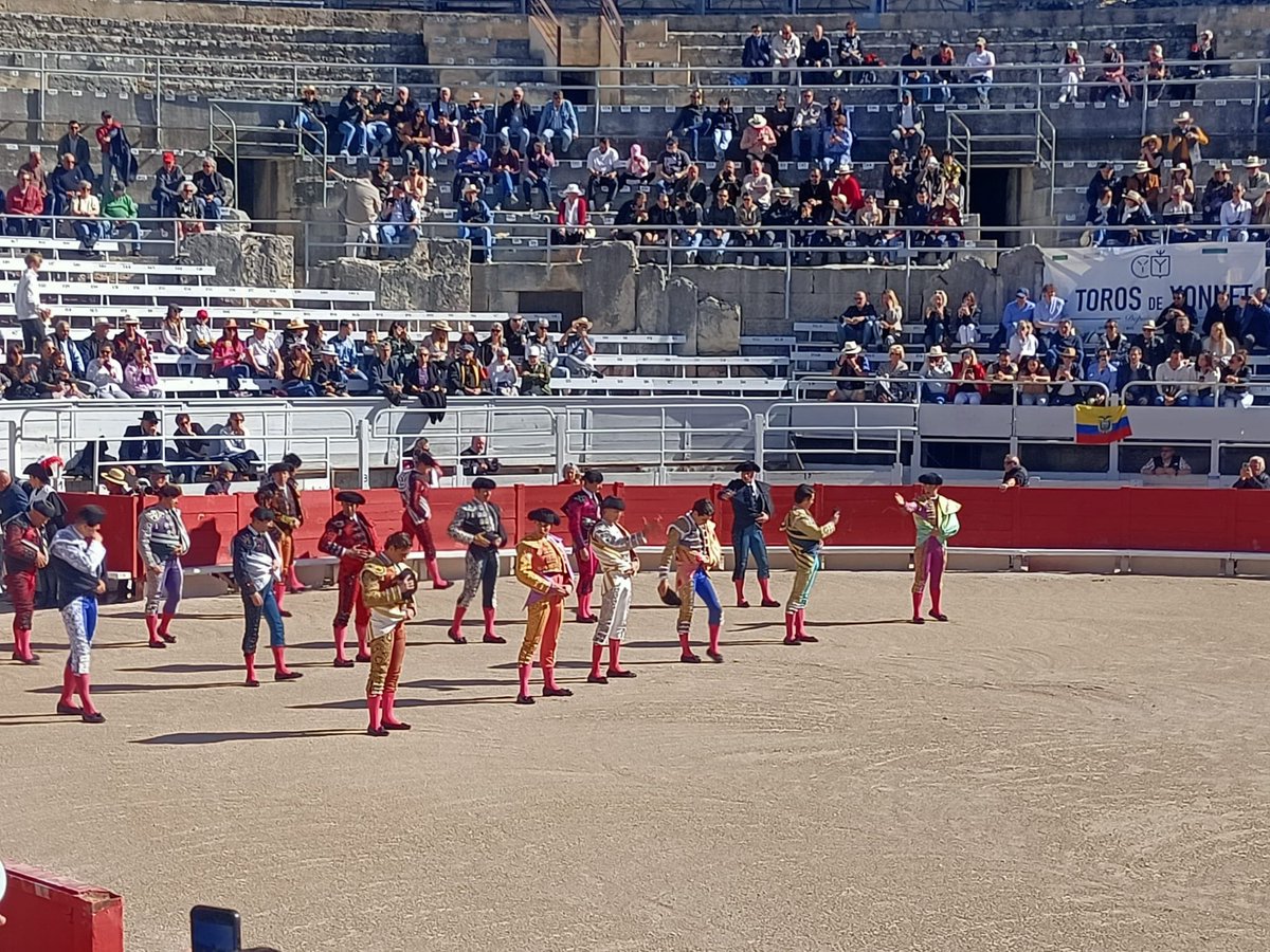 Al Toro Por los Cuernos tweet media