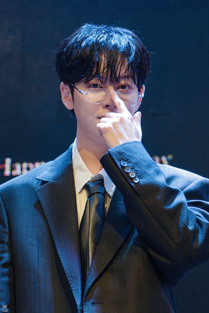 𝑺𝒕𝒂𝒓𝒓𝒚 𝑹𝒐𝒔𝒆 tweet media