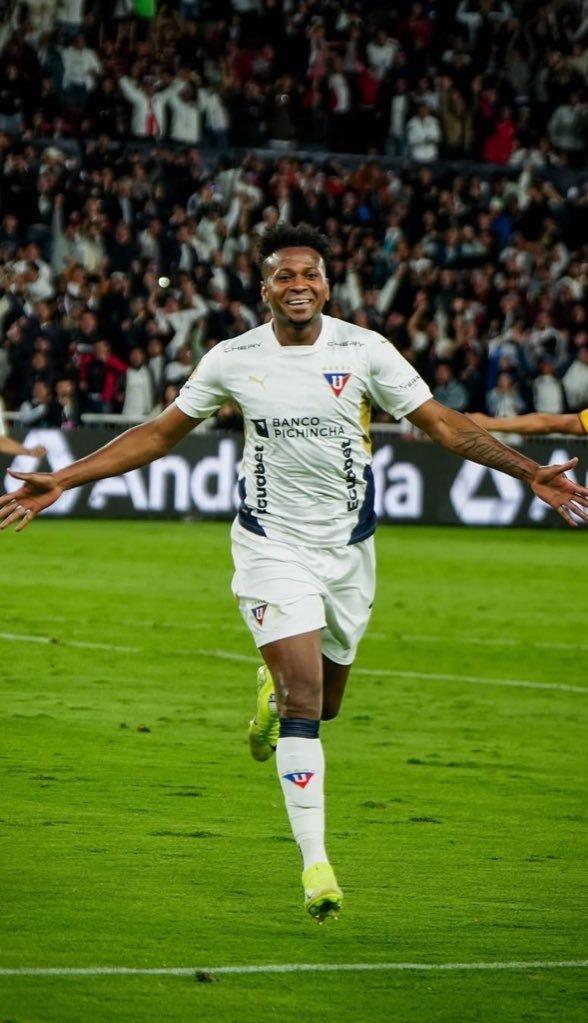 Steven Mateo tweet media