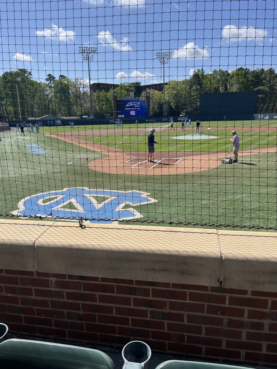 chaad_graph's tweet photo. Blue Heaven! Great day for some Tar Heel baseball!!
#CarolinaBaseball
#ACCBaseball 
#NCAABaseball 
#BlueHeaven https://t.co/cyt6CEef1b