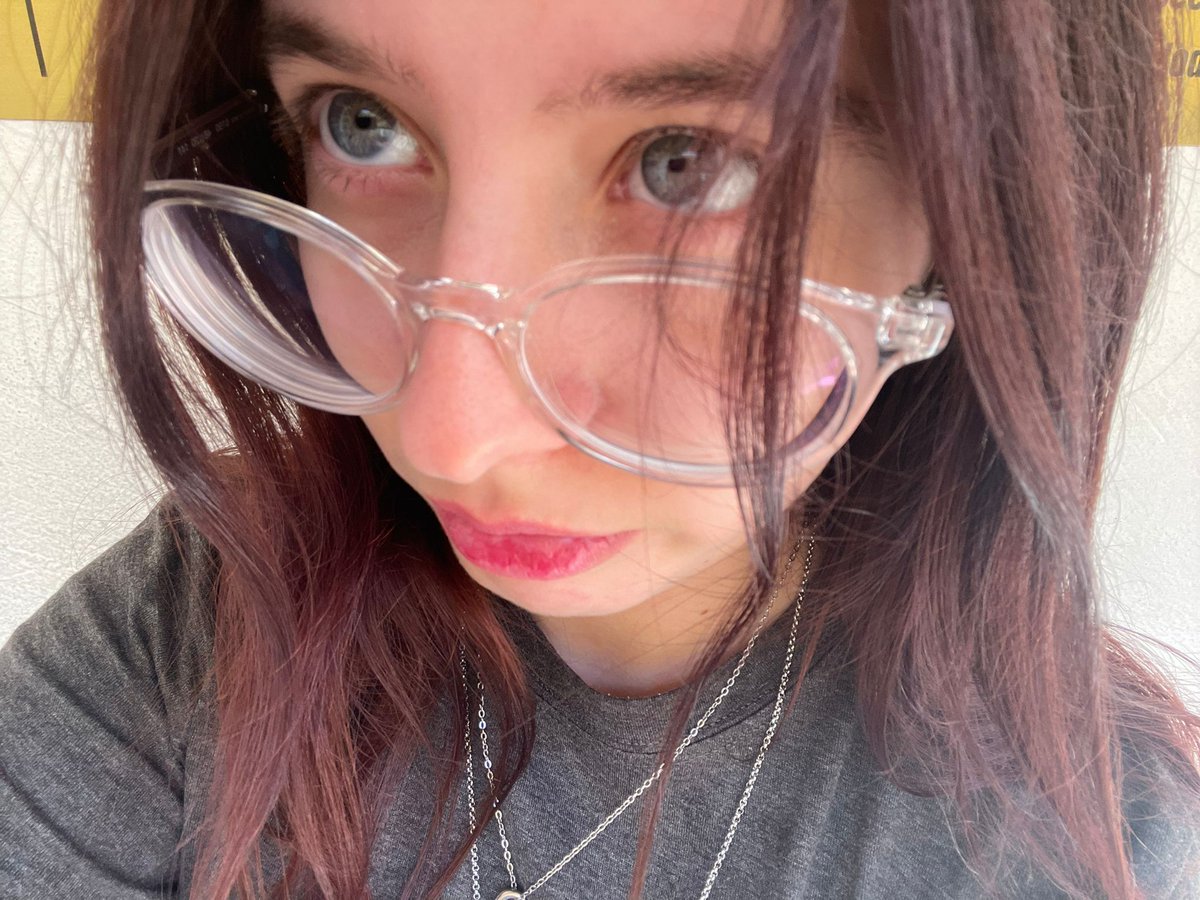 aris seeing ateez!! tweet media