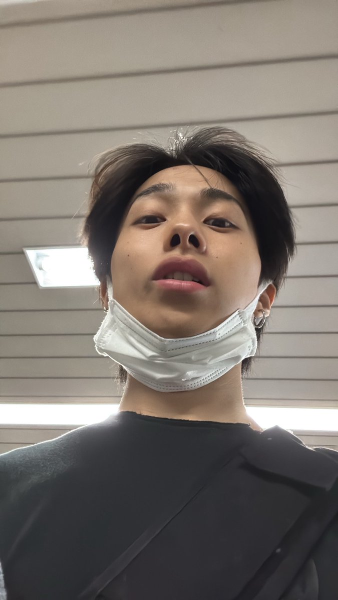 あおば tweet media