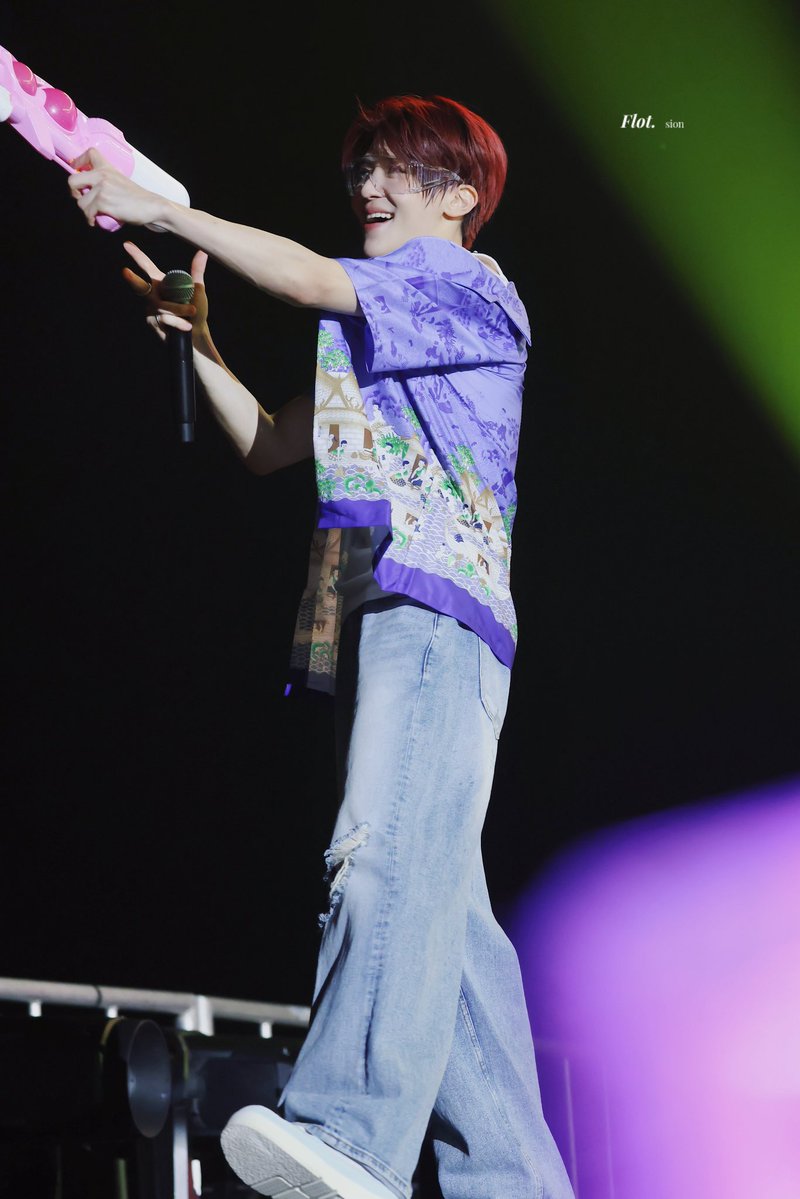 𝐹𝑙𝑜𝑡. tweet media