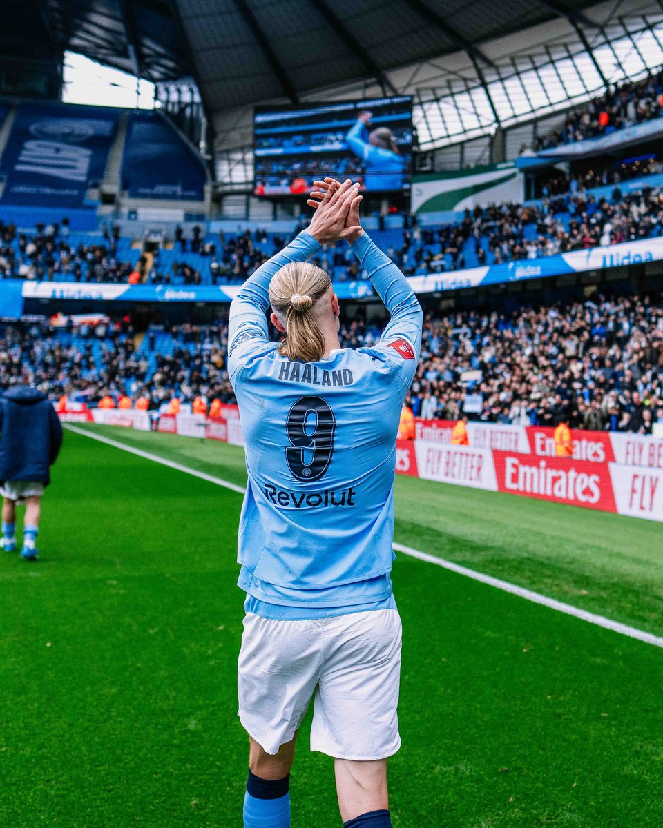 Manchester City tweet media