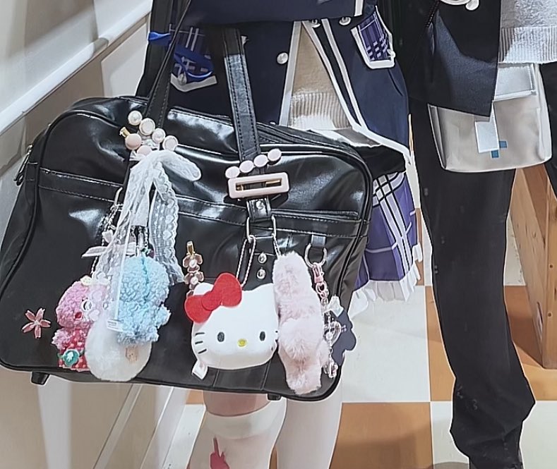 ホオズキ tweet media