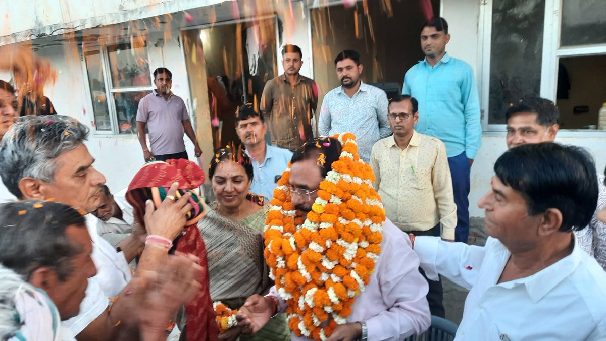 MUKESH DADHICH tweet media