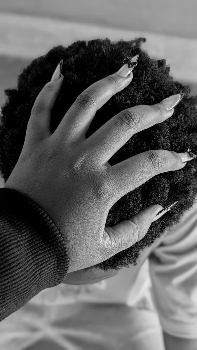 𝓞𝓶𝓪 🎀 tweet media