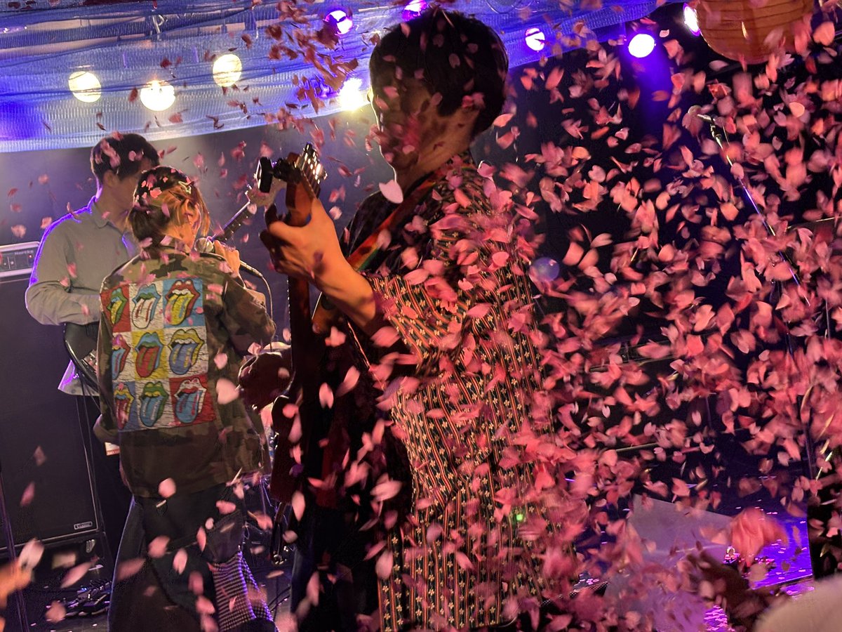 shin◯bu tweet media