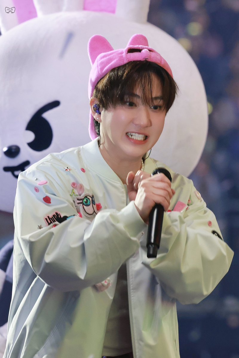 𝗧𝗵𝗵_𝗥𝗶𝗯𝗯𝗼𝗻🎀 tweet media