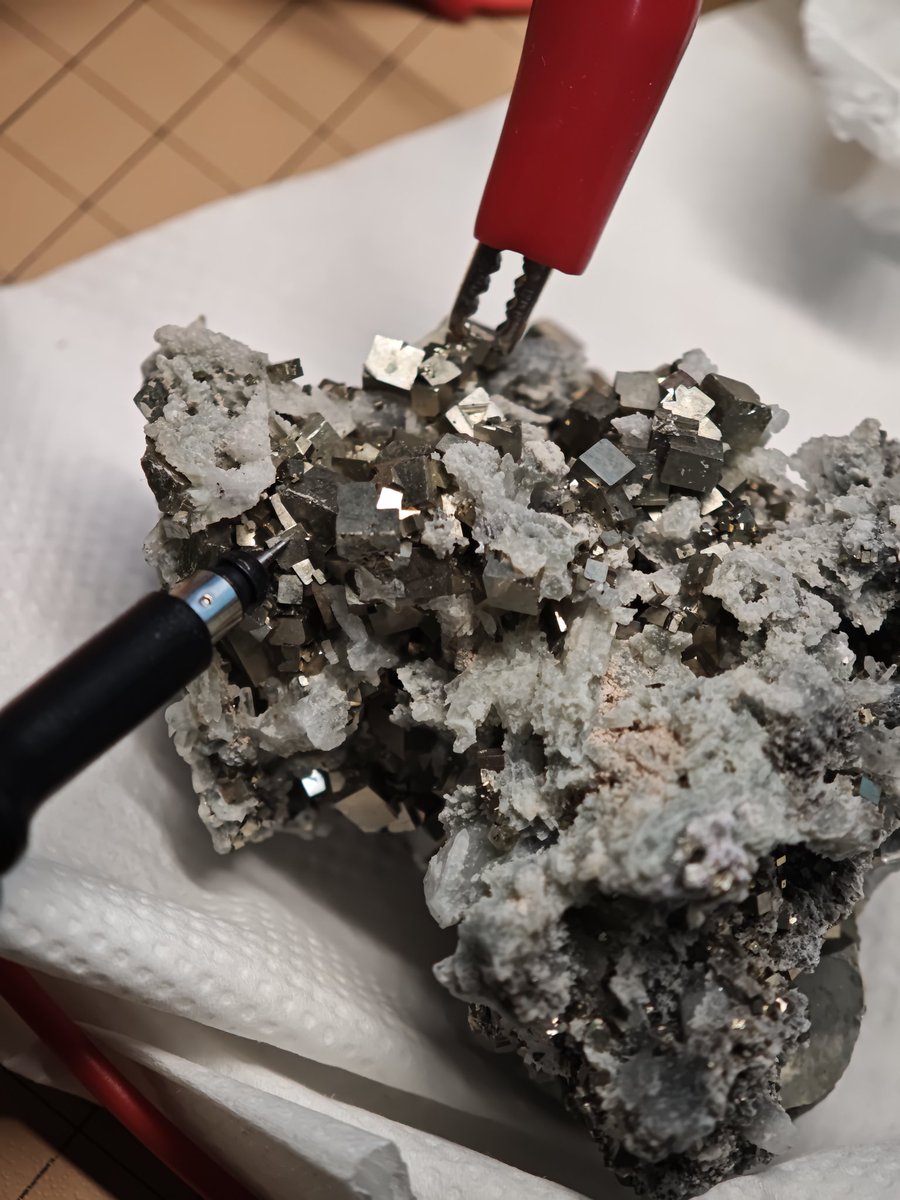 Tubechip404 tweet media