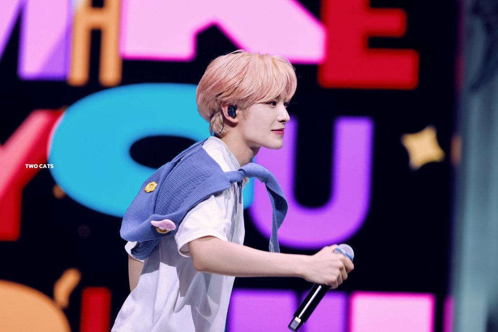 𝑻𝑾𝑶 𝑪𝑨𝑻𝑺 tweet media