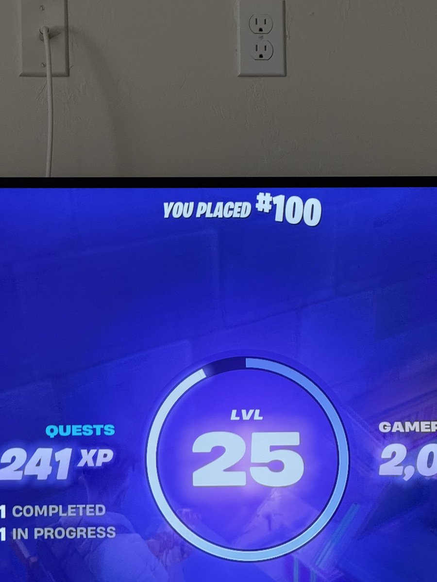 This is not an easy thing to do. Placed 100th out of 100! 😂😂😂 I hate this game. #Fortnite