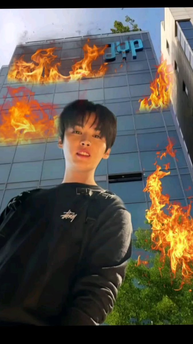 samu 𖤐 2min tweet media