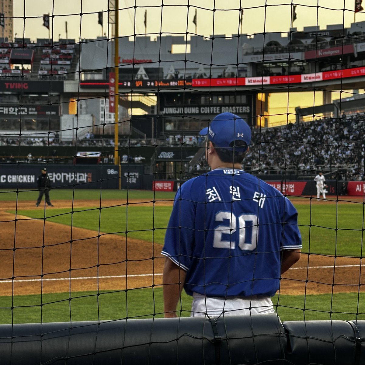 !! ⚾︎ tweet media