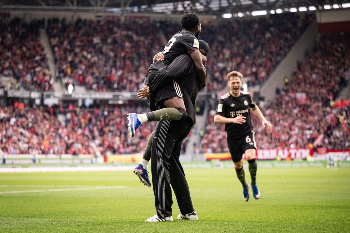 FC Bayern tweet media