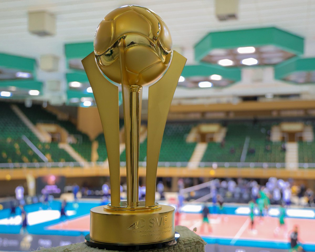 ksa_volleyball's tweet photo. من يرفع الذهب 🏆🔥
#الهلال 🆚 #الاتحاد 
#كأس_النخبة_للكرة_الطائرة https://t.co/jzpWZzxmNu