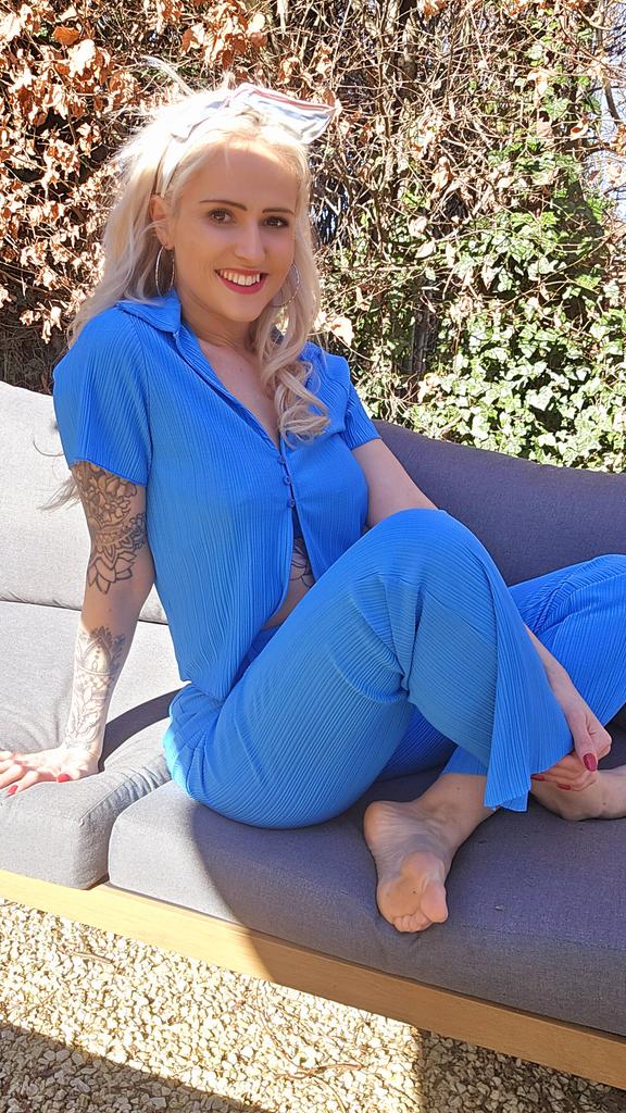 melmeliciousss tweet media